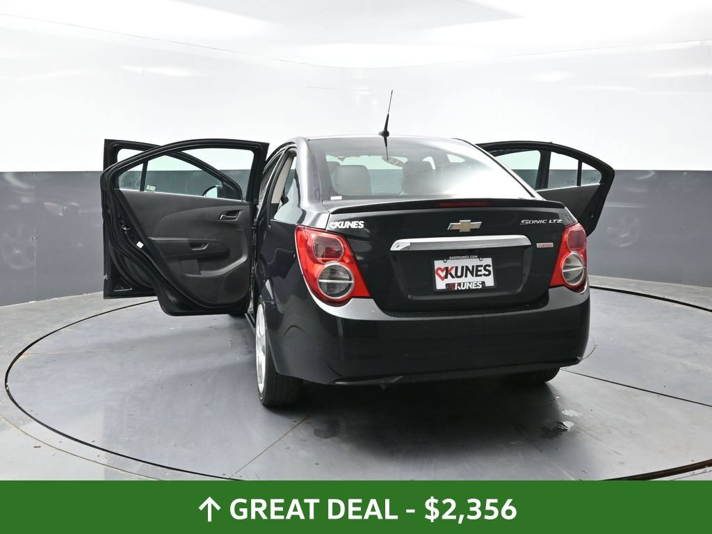 Used 2014 Chevrolet Sonic LTZ FWD image 57