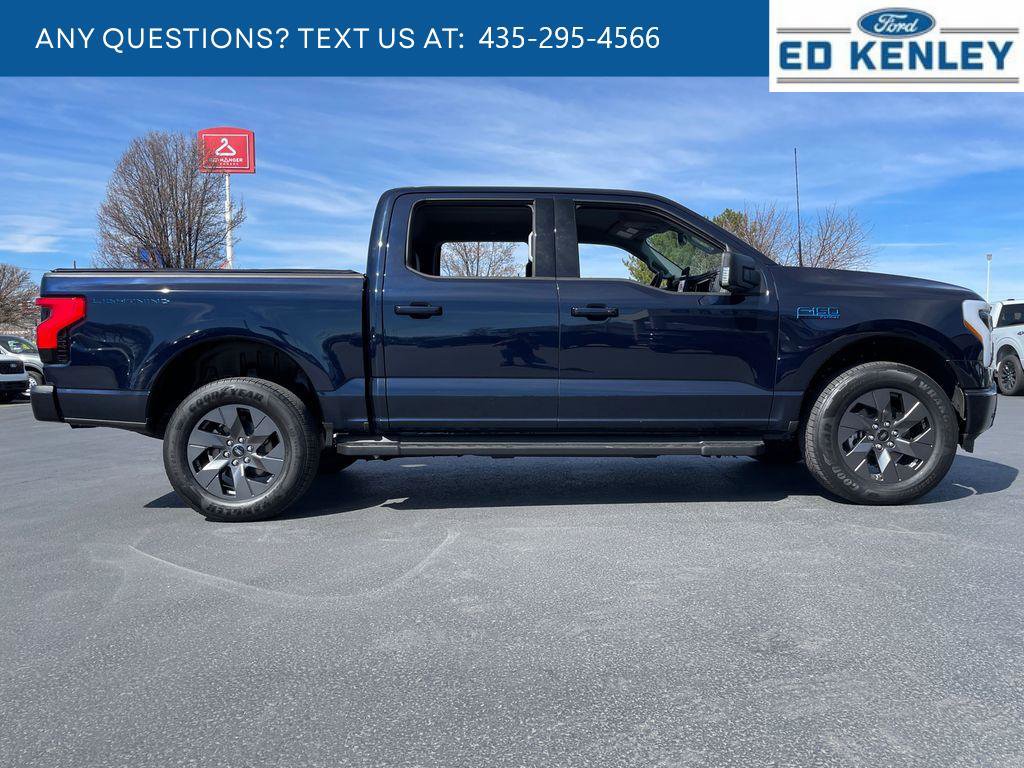 Used 2025 Ford F150 Lightning Flash image 30