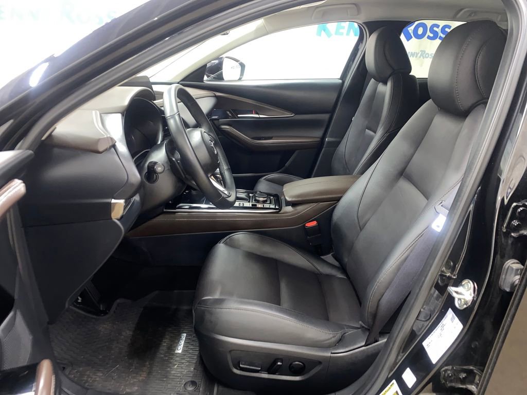 Certified 2025 MAZDA CX-30 AWD 2.5 S w/ Premium Package image 9