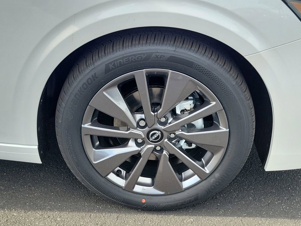 New 2026 Nissan Sentra SL w/ Floor Mat Package FWD image 18