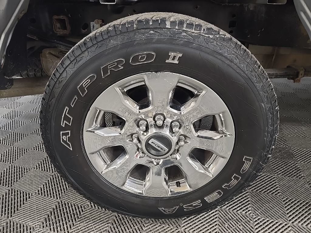 Used 2019 Ford F250 Lariat w/ Lariat Ultimate Package AWD/4WD image 16