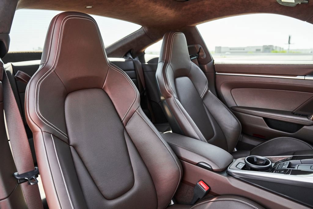 Used 2020 Porsche 911 Carrera 4S w/ Premium Package image 38