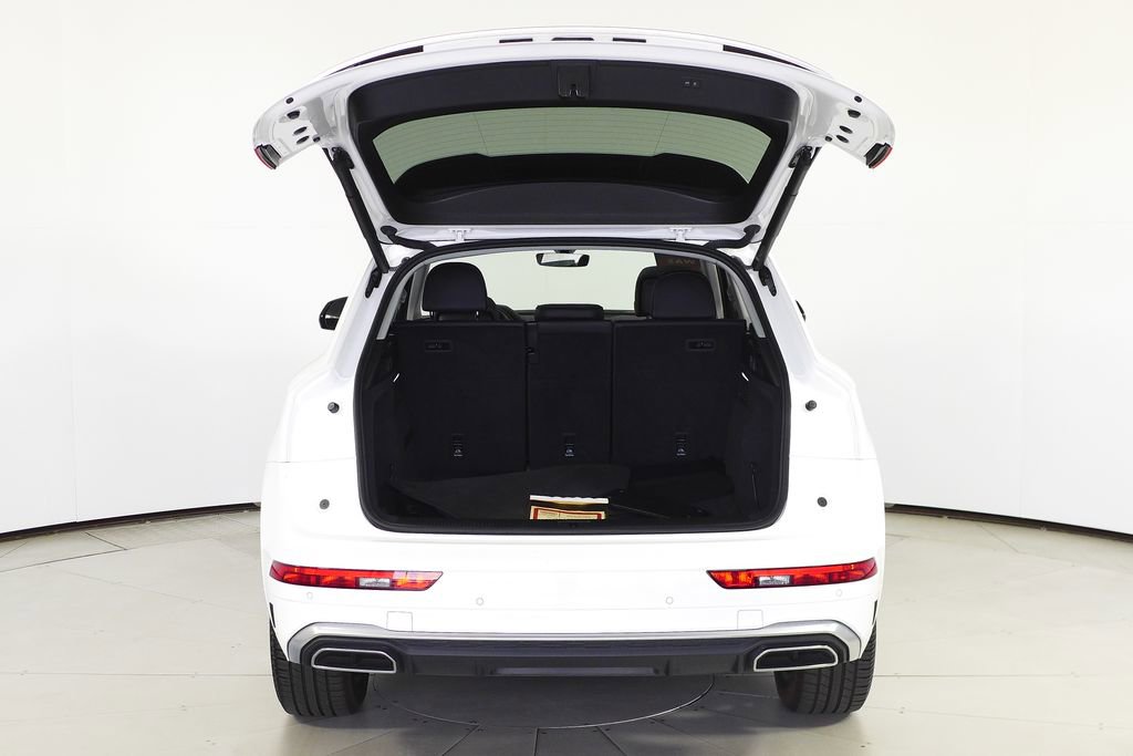 Used 2022 Audi Q5 2.0T Premium w/ Convenience Package image 10