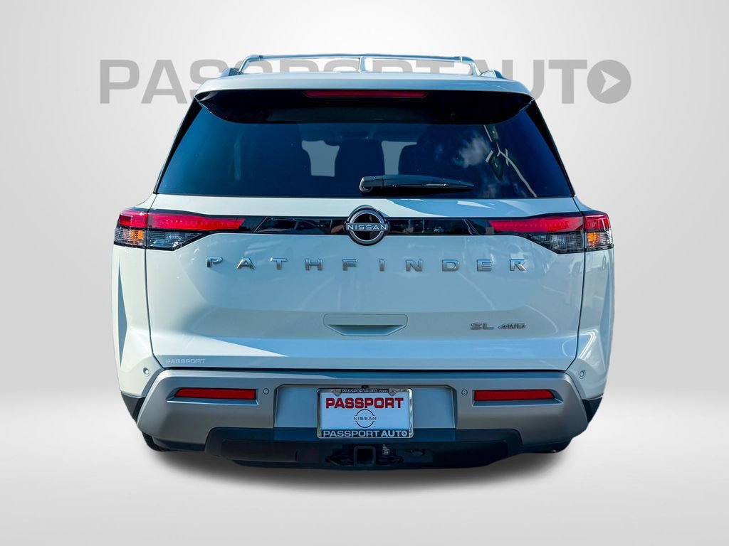 Certified 2024 Nissan Pathfinder SL image 8