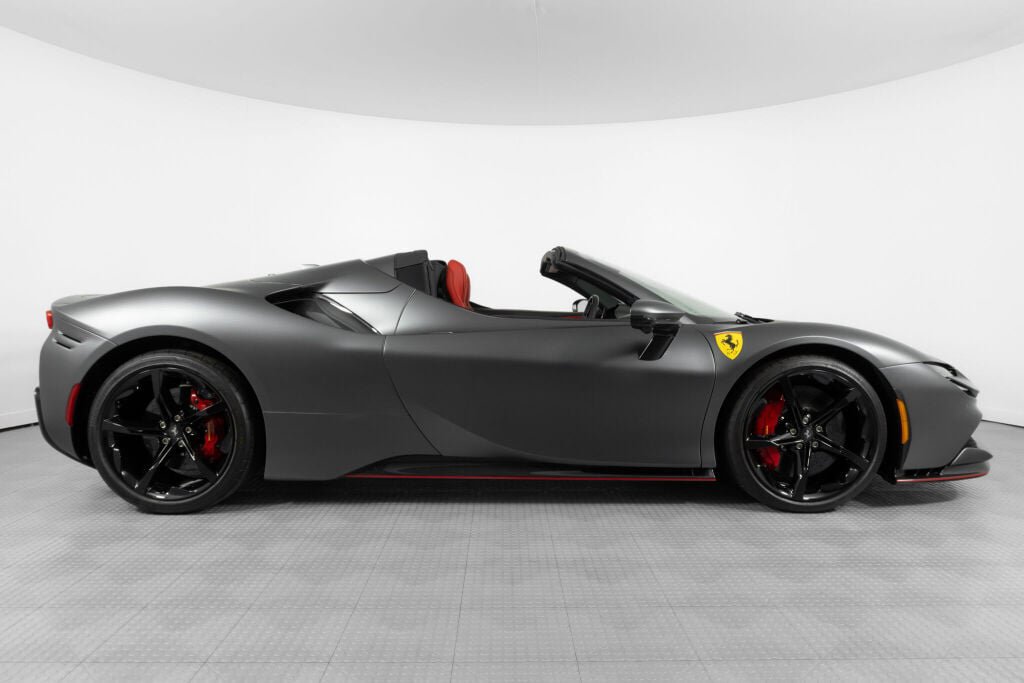 Certified 2024 Ferrari SF90 Spider AWD/4WD image 9