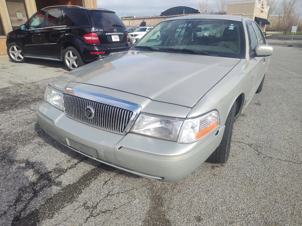 Used 2005 Mercury Grand Marquis GS RWD image 3