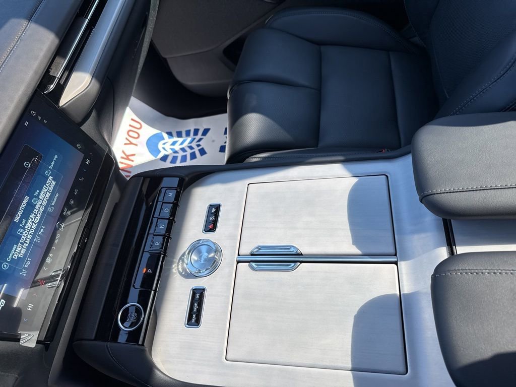 New 2026 Lincoln Navigator L Reserve AWD/4WD image 31