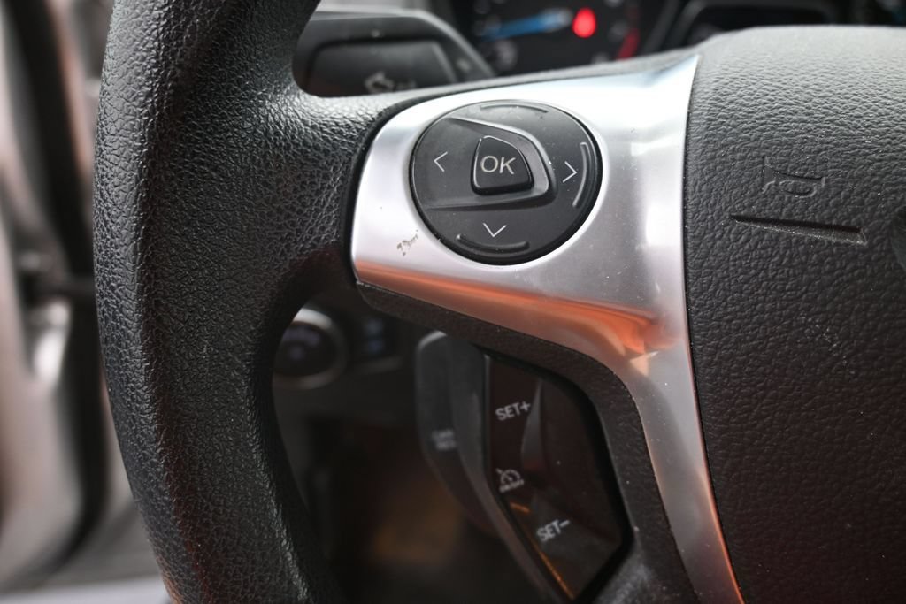 Used 2014 Ford Focus SE FWD image 21