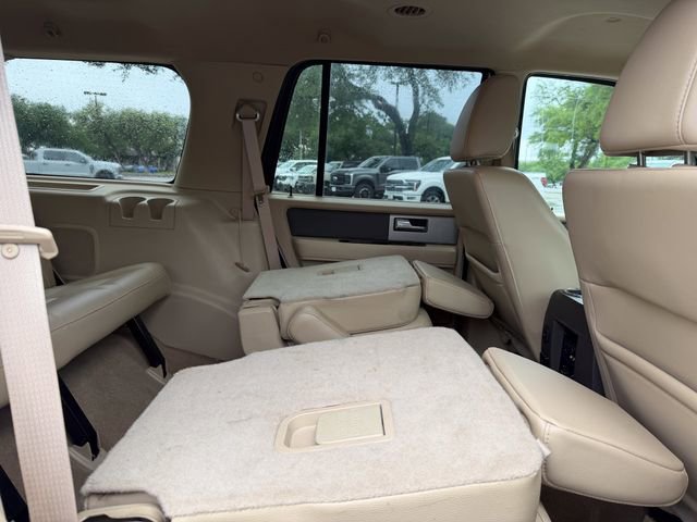 Used 2014 Ford Expedition XLT w/ Equipment Group 202A RWD image 19