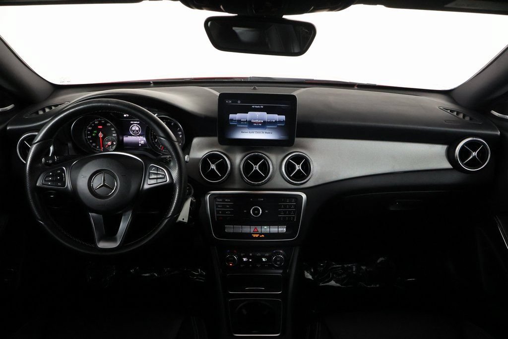Used 2017 Mercedes-Benz CLA 250 image 8