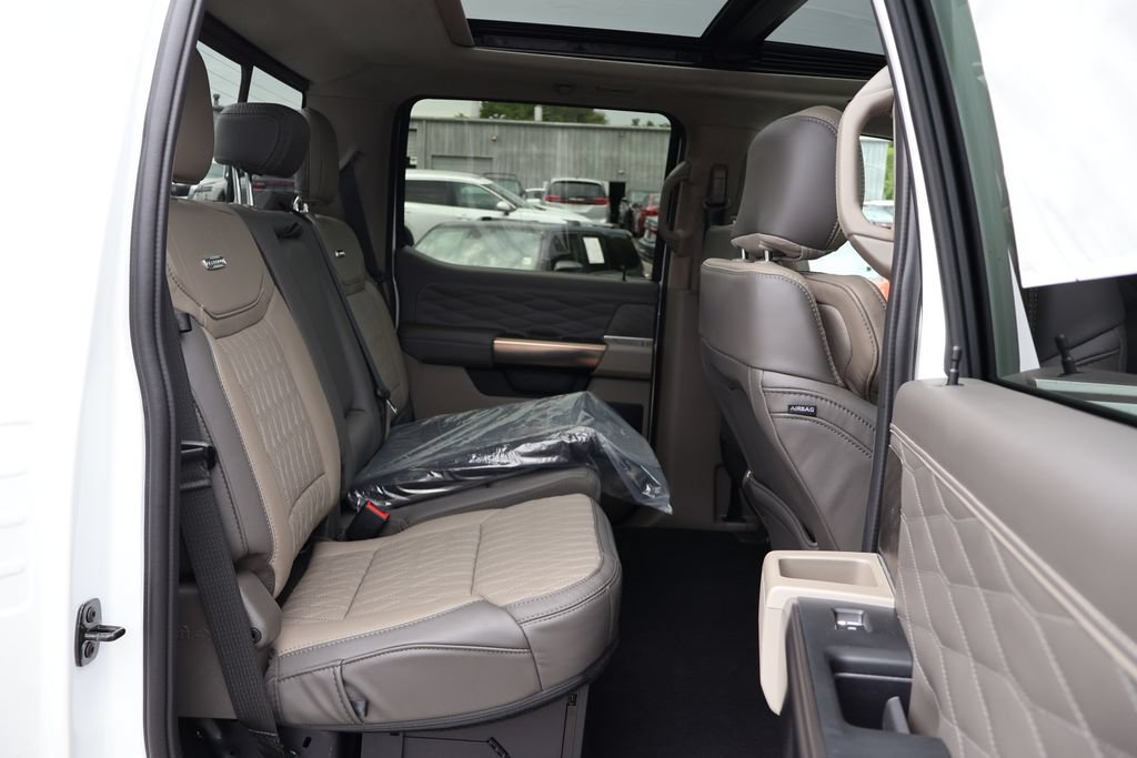 New 2026 Ford F250 Platinum w/ Platinum Plus Package AWD/4WD image 24