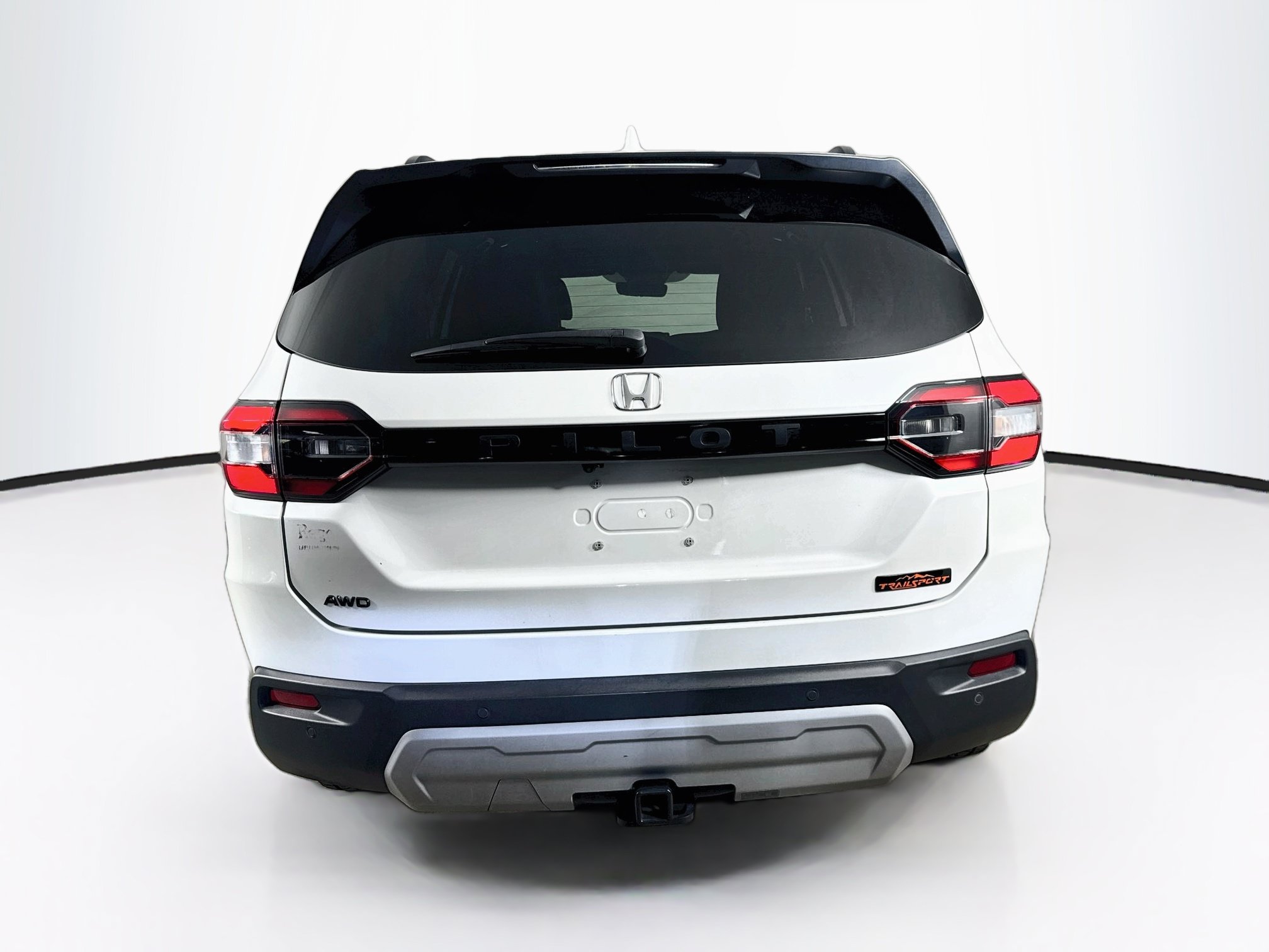 Certified 2025 Honda Pilot TrailSport image 32