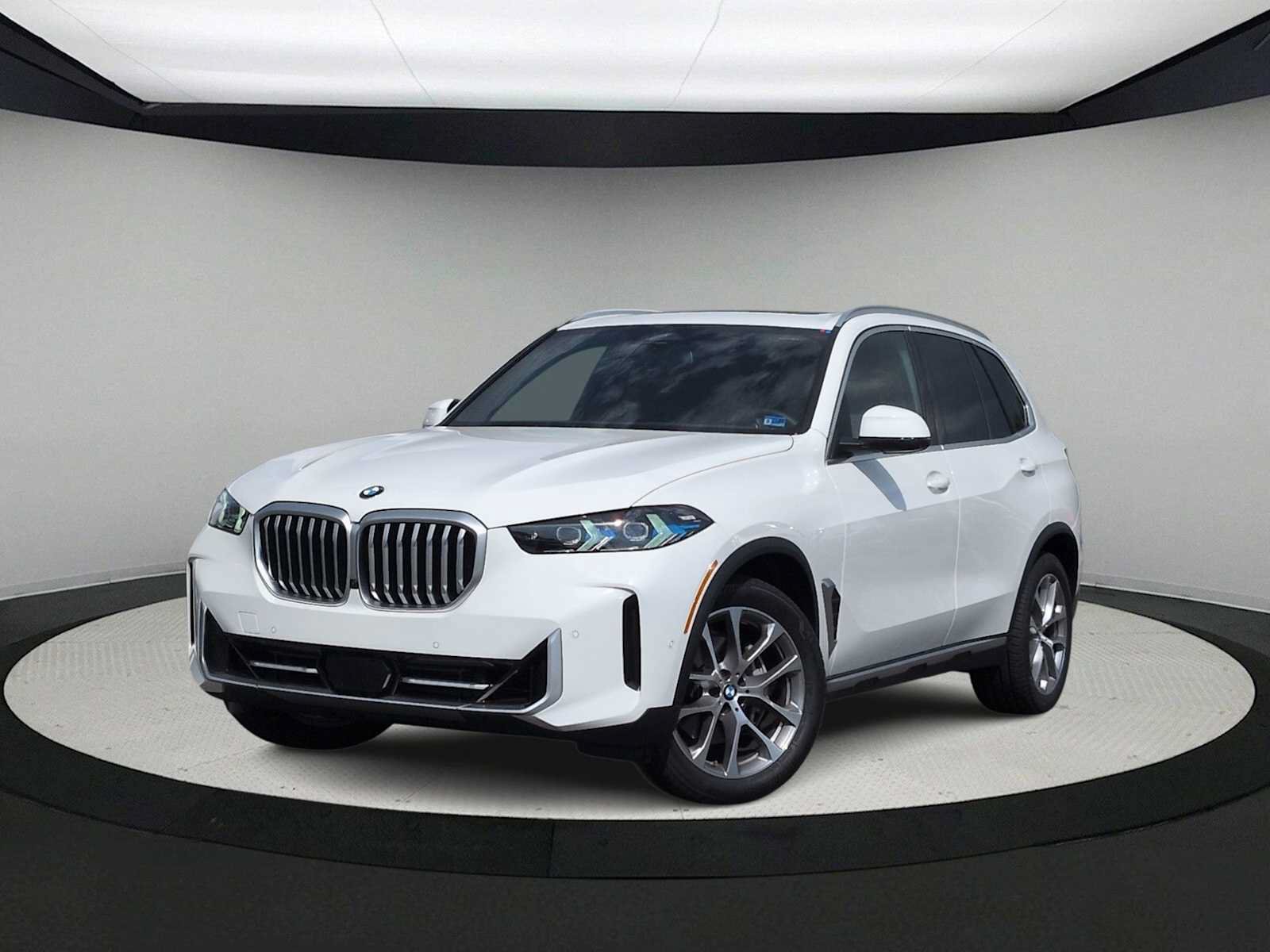 Used 2026 BMW X5 xDrive40i w/ Parking Assistance Package