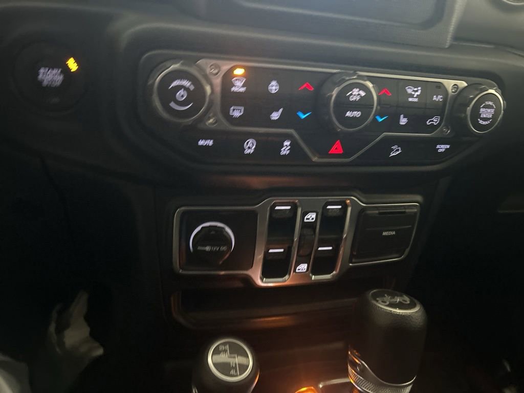 Used 2018 Jeep Wrangler Unlimited Sport S image 6