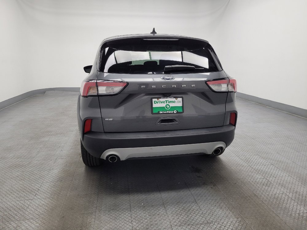 Used 2022 Ford Escape SE FWD image 6