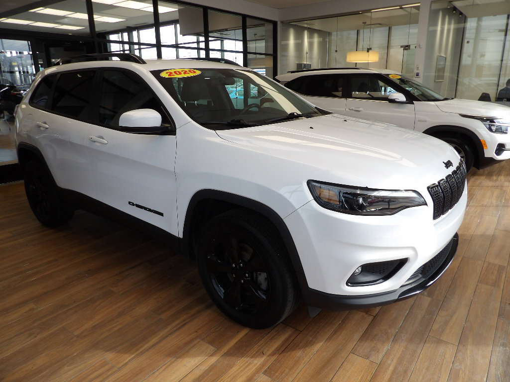 Used 2020 Jeep Cherokee Latitude Plus image 3