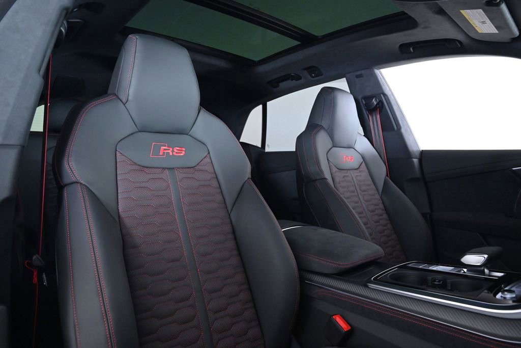 New 2026 Audi RS Q8 performance image 15