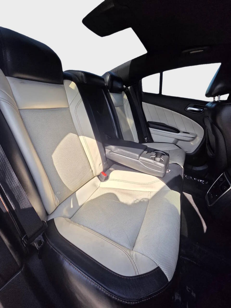 Used 2015 Dodge Charger R/T w/ Plus Group RWD image 13