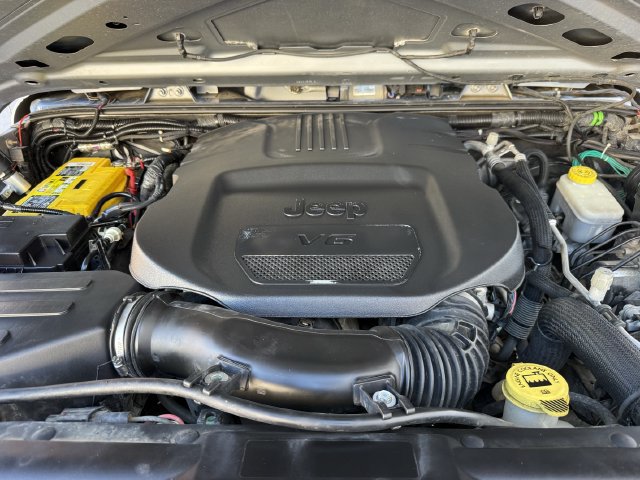 Used 2018 Jeep Wrangler Unlimited Sport S AWD/4WD image 31