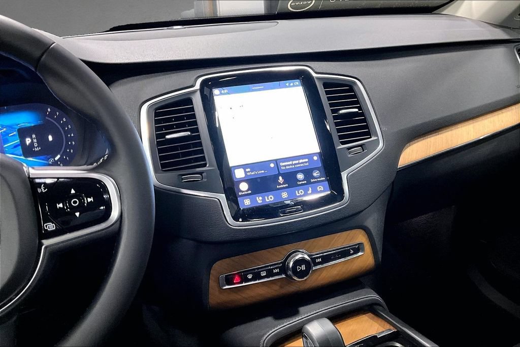 Certified 2023 Volvo XC90 B6 Core w/ Protection Package Premier AWD/4WD image 9