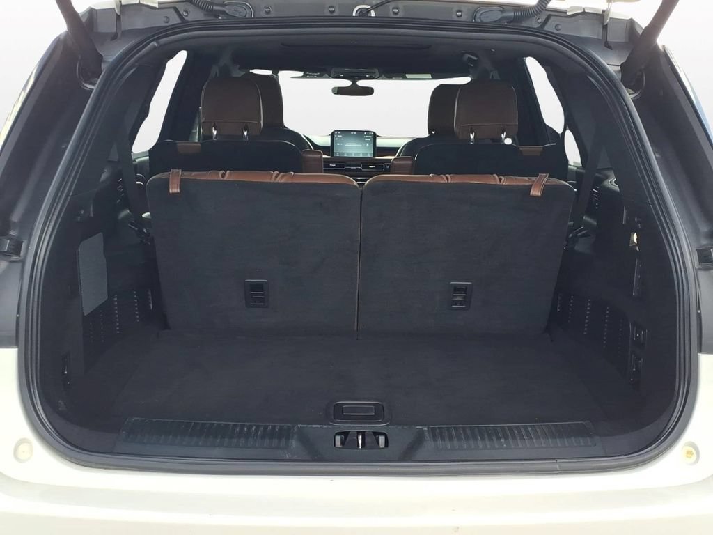 Used 2021 Lincoln Aviator Grand Touring w/ Elements Package Plus AWD/4WD image 10