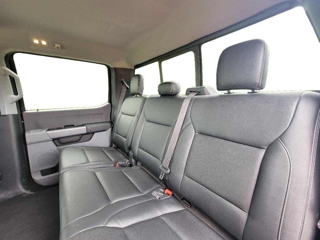 Used 2024 Ford F350 XLT w/ 360-Degree Camera Package AWD/4WD image 24