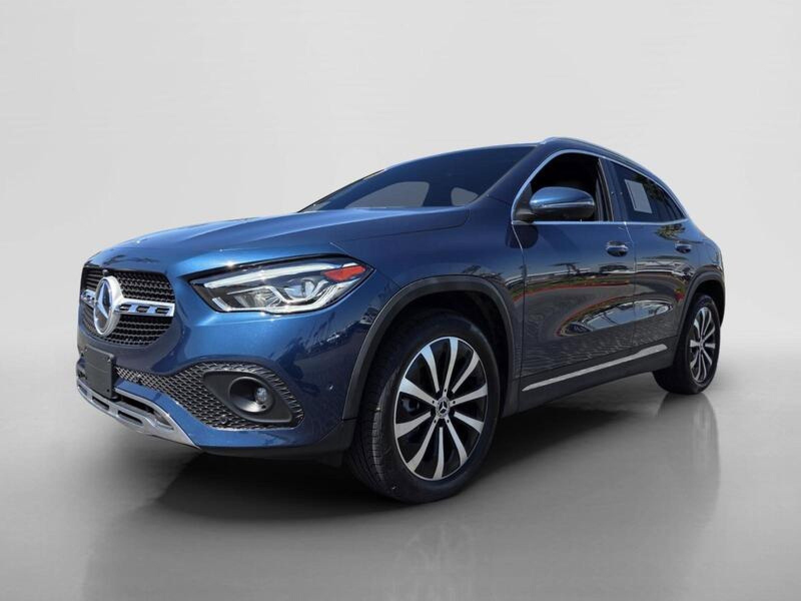 Certified 2021 Mercedes-Benz GLA 250 w/ Premium Package image 8