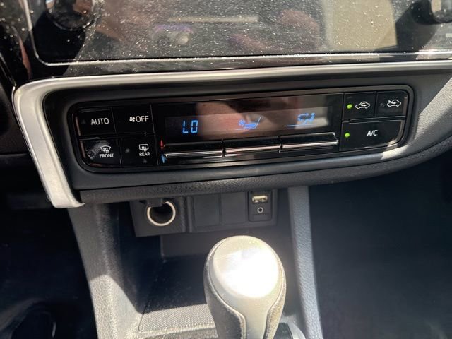 Used 2018 Toyota Corolla LE FWD image 22