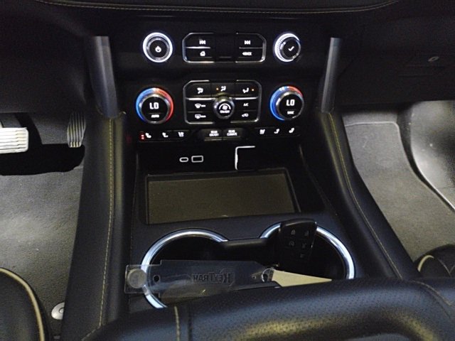 Used 2022 GMC Yukon SLT w/ SLT Luxury Package image 22