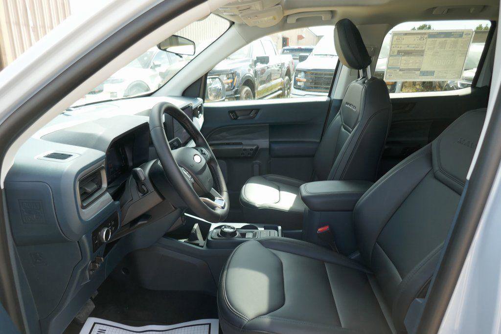 New 2025 Ford Maverick Lariat w/ Black Appearance Package image 15