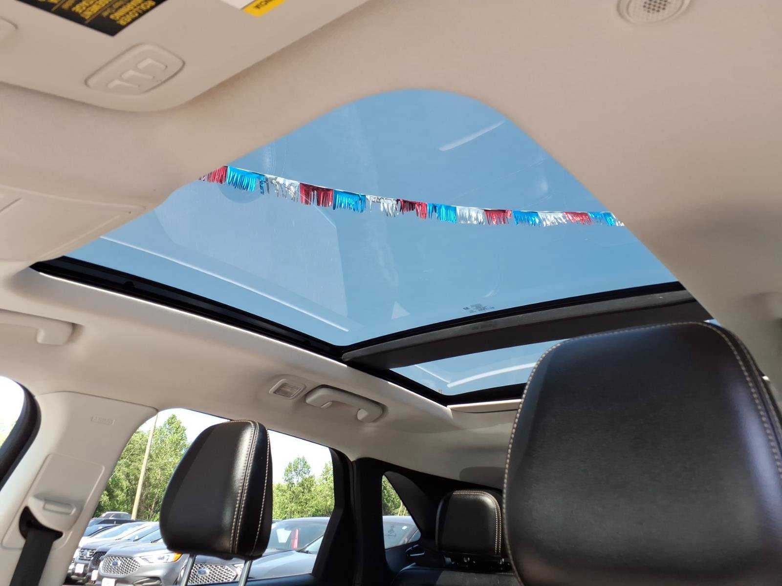Certified 2022 Ford Escape Titanium w/ Titanium Premium Package FWD image 26