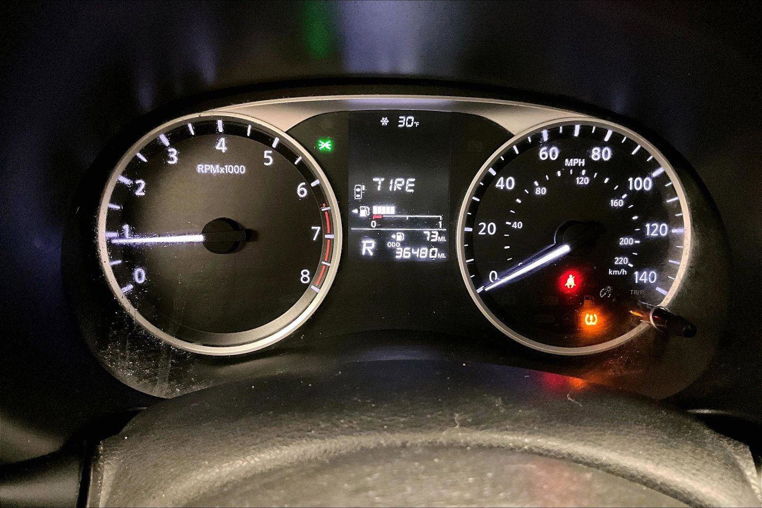 Used 2020 Nissan Kicks S image 19