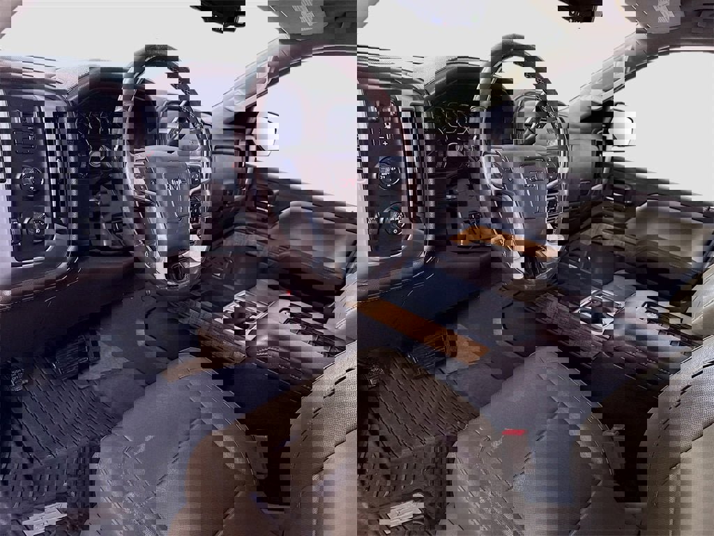 Used 2017 GMC Sierra 1500 SLT image 3