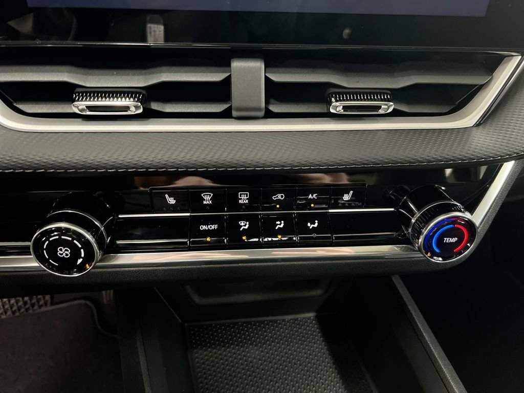 New 2027 Chevrolet Equinox LT FWD image 17