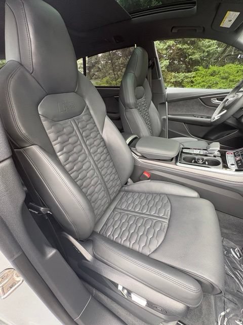 Certified 2025 Audi RS Q8 performance AWD/4WD image 19