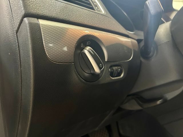 Used 2015 Volkswagen Jetta SE FWD image 21