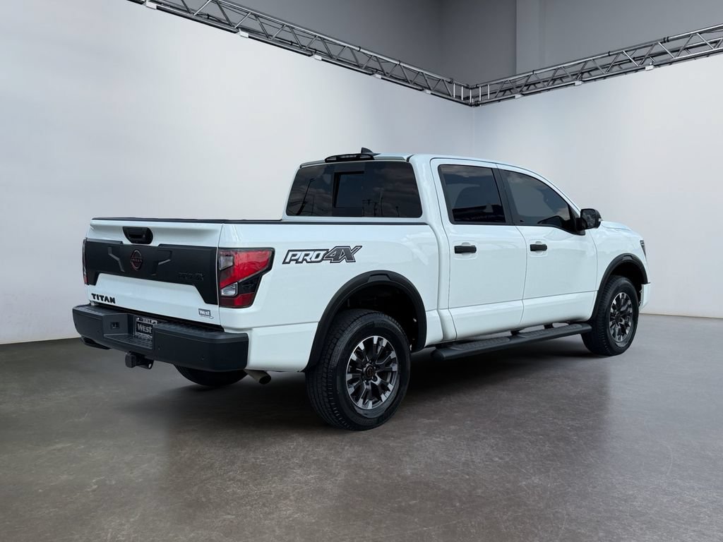 Used 2023 Nissan Titan PRO-4X w/ Pro-4x Convenience Package AWD/4WD image 3