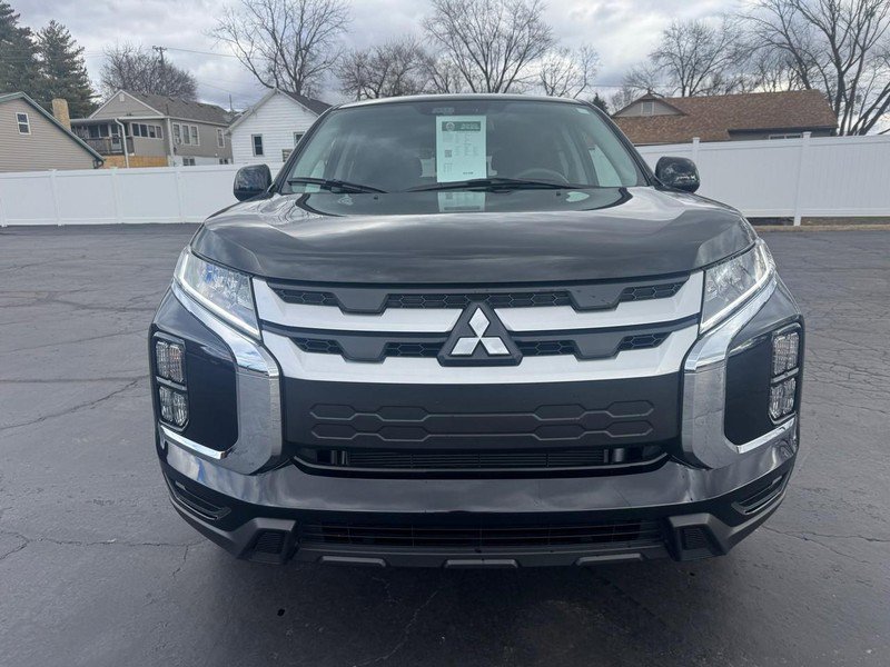 Used 2025 Mitsubishi Outlander Sport AWD image 5