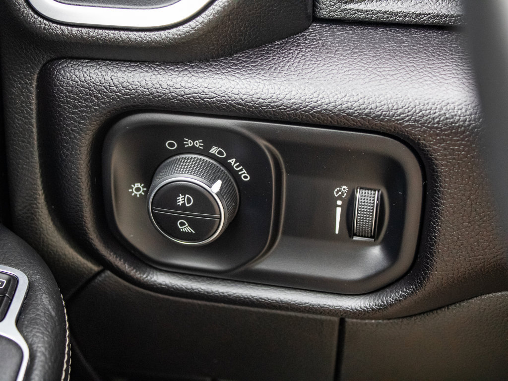 Used 2024 RAM 2500 Big Horn w/ Bed Utility Group image 35