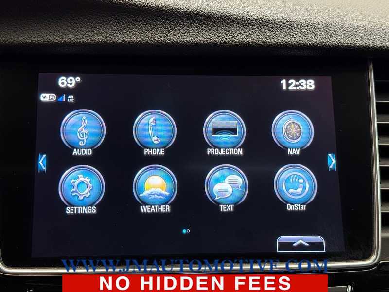 Used 2019 Buick Encore Essence w/ Experience Buick Package AWD/4WD image 26
