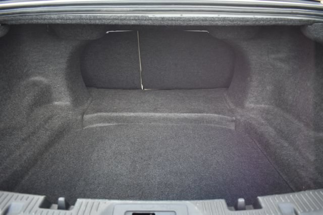 Used 2018 Ford Taurus Limited FWD image 43