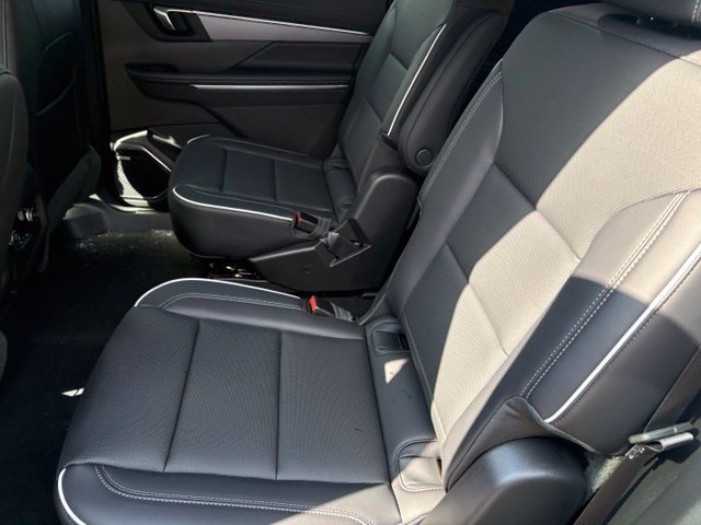 New 2027 Buick Enclave Sport Touring w/ Super Cruise Package AWD/4WD image 5