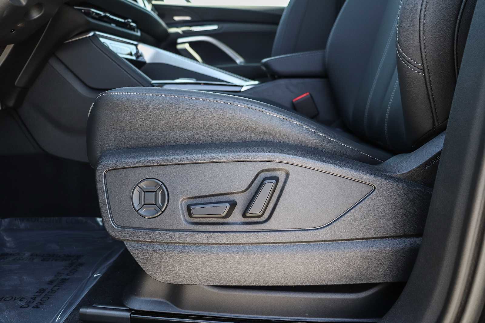 New 2026 Audi Q5 Premium Plus AWD/4WD image 25