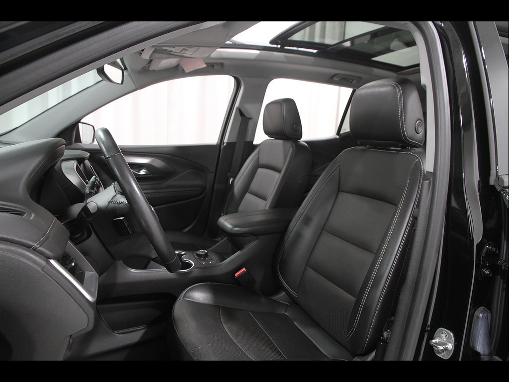 Certified 2022 GMC Terrain SLT w/ Infotainment Package II AWD/4WD image 5