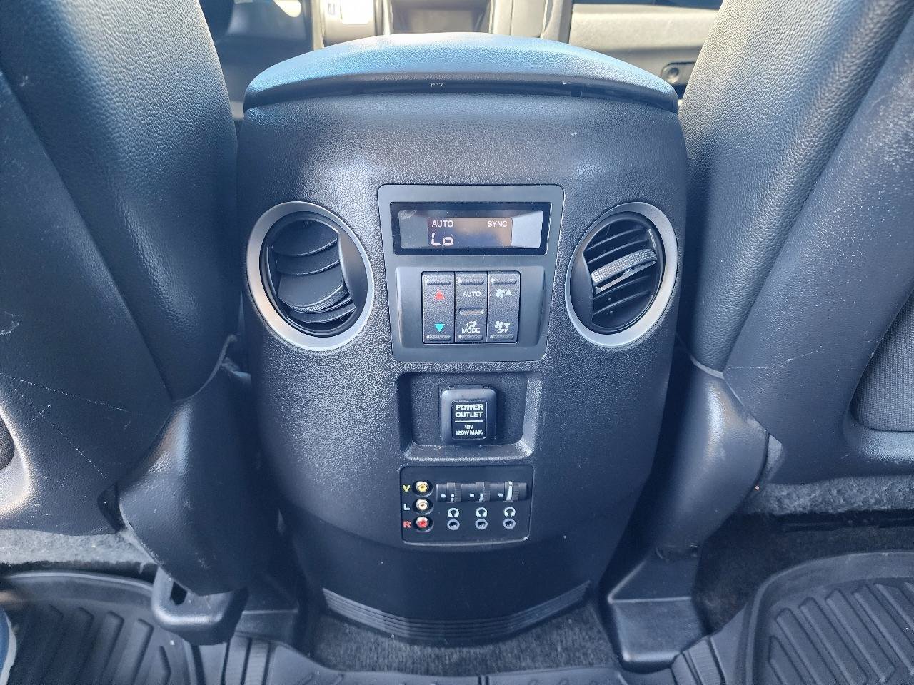 Used 2012 Honda Pilot Touring image 26