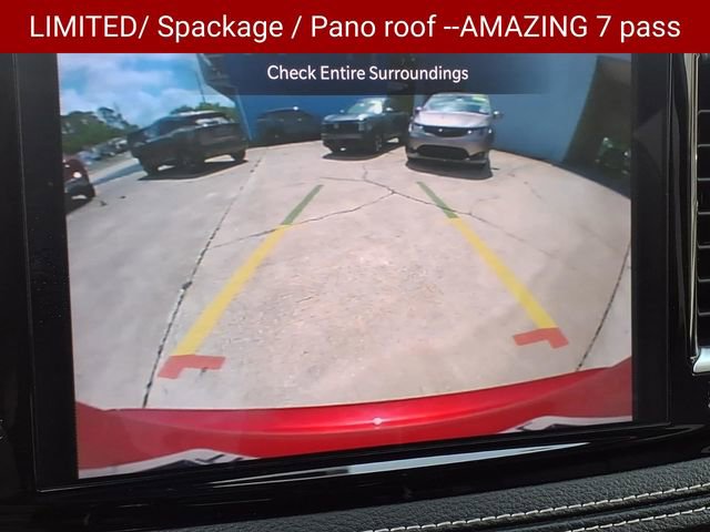 Used 2025 Chrysler Pacifica Limited FWD image 13