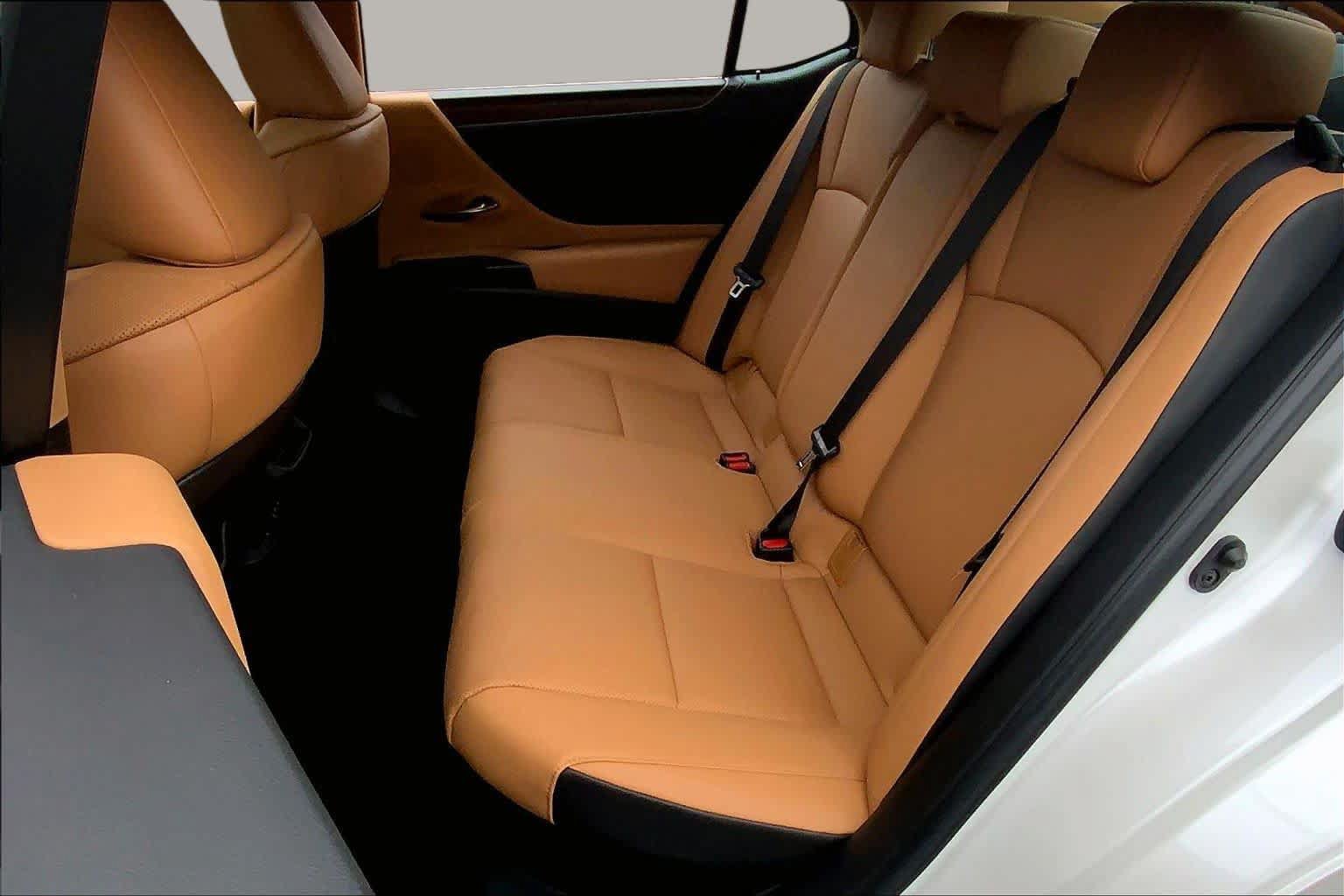 Used 2023 Lexus ES 300h w/ Premium Package FWD image 21