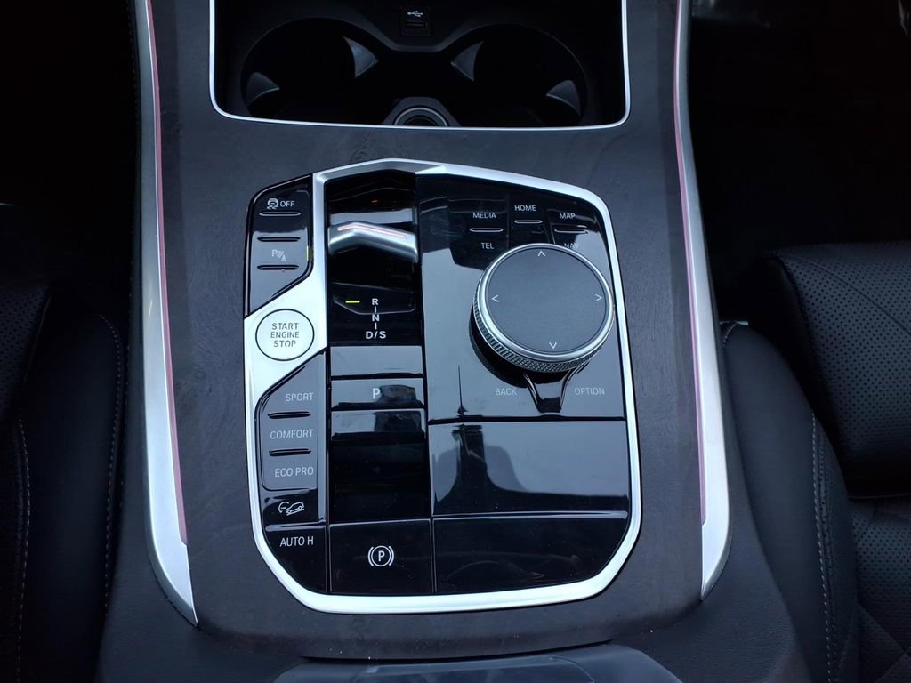 Used 2024 BMW X5 xDrive40i w/ Premium Package image 14