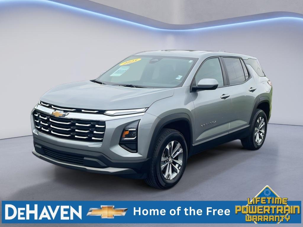 Used 2025 Chevrolet Equinox LT AWD/4WD image 2