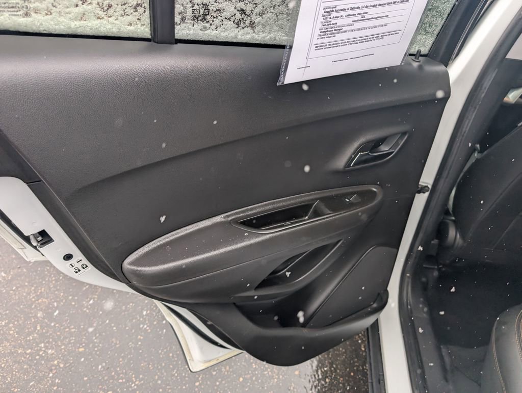 Used 2018 Chevrolet Trax LT w/ LT Convenience Package image 10